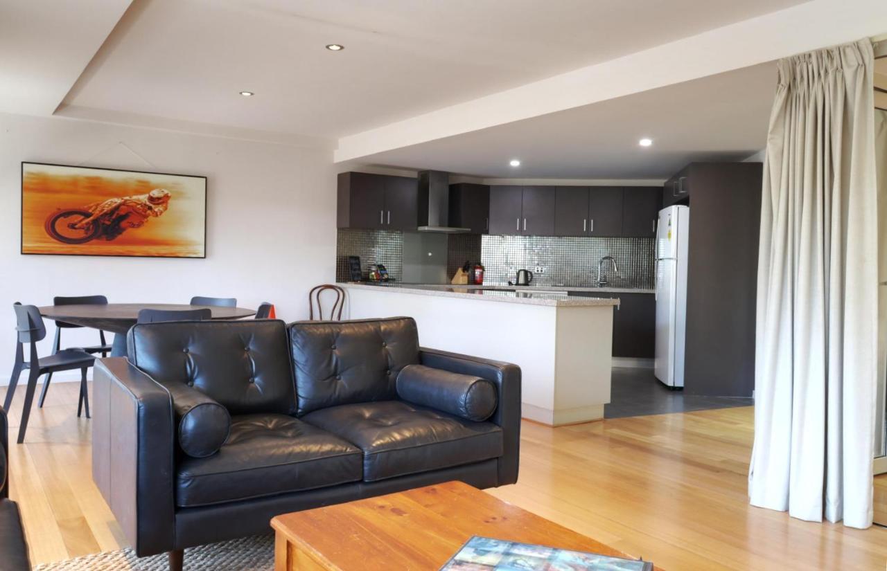 Ferienwohnung Fiveways Balcony, King Bed, Chef'S Kitchen Fremantle Exterior foto