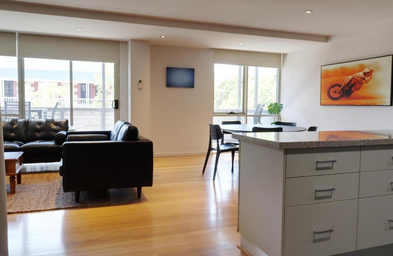 Ferienwohnung Fiveways Balcony, King Bed, Chef'S Kitchen Fremantle Exterior foto